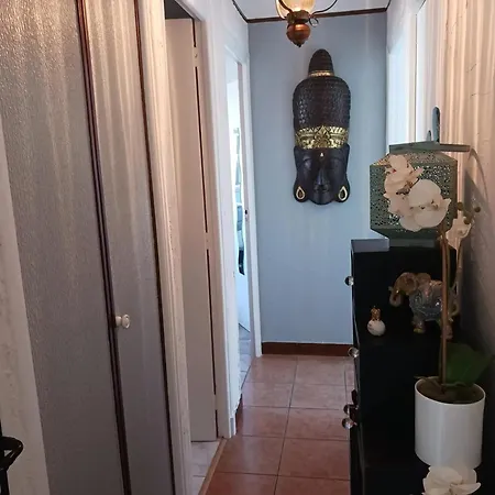 Moderne A Avec Vue Sur La Montagne 아파트 *