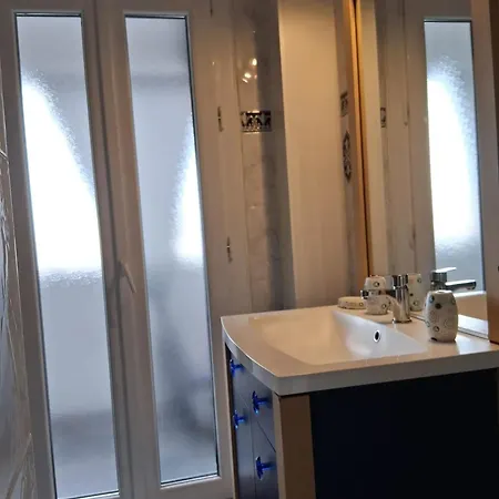 Moderne A Avec Vue Sur La Montagne Perpignan